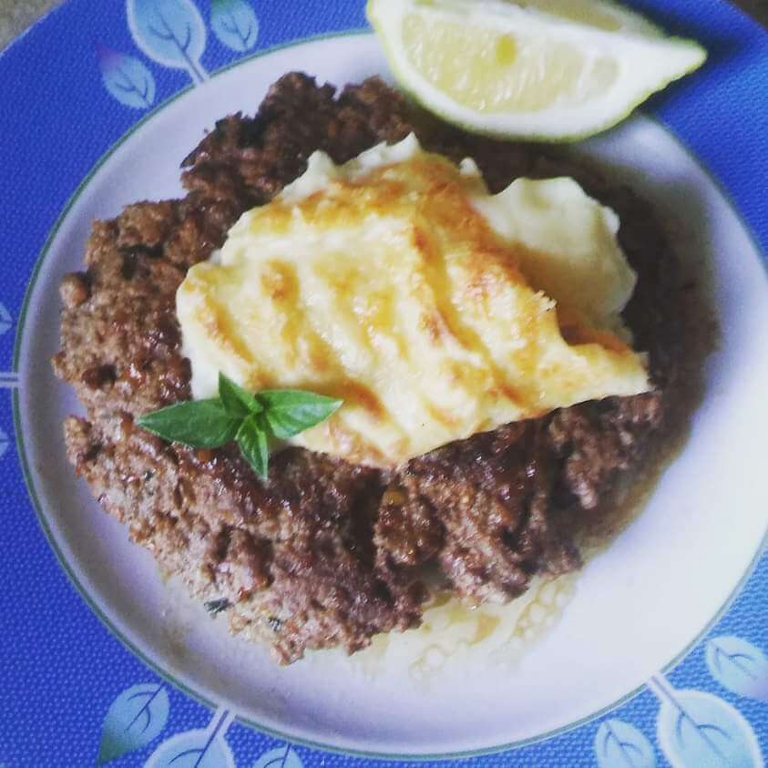 Greek Bifteki with homemade mashed potatoes